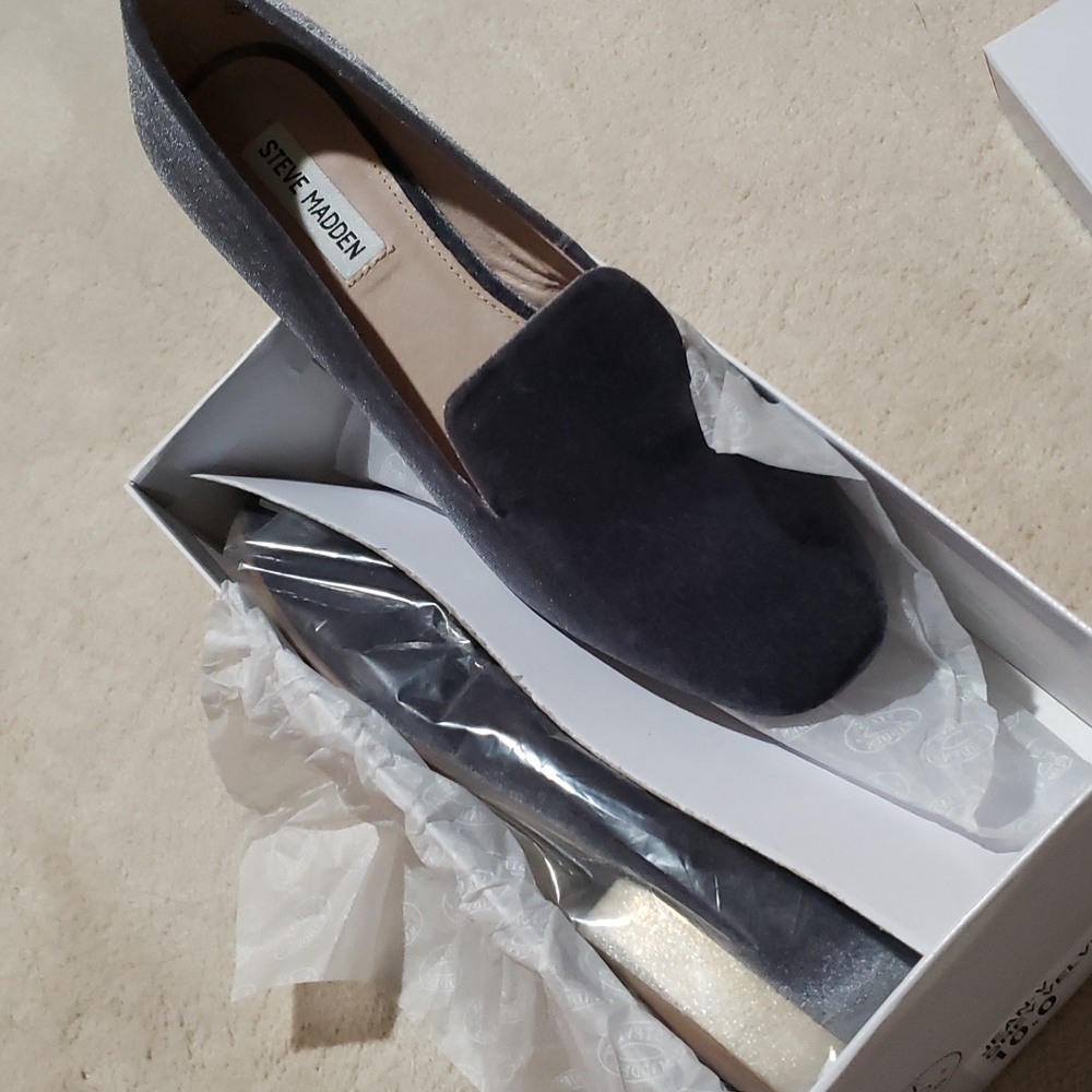 Shoes - Picture 5 of 6